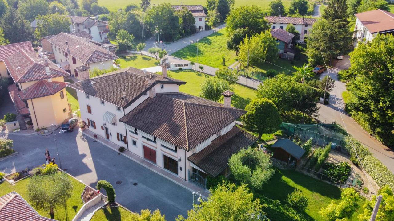 Tal Borc Villa San Vito al Torre Exteriör bild