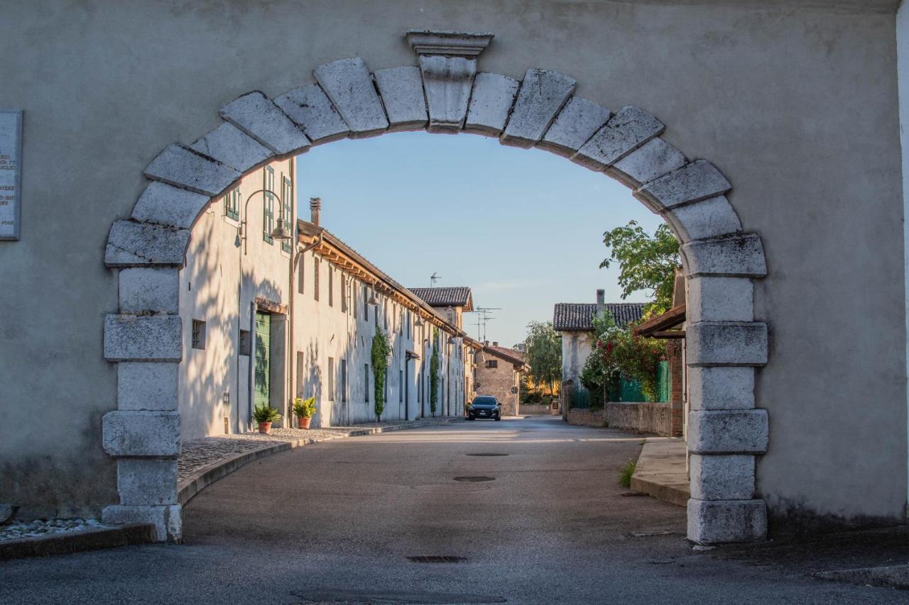 Tal Borc Villa San Vito al Torre Exteriör bild